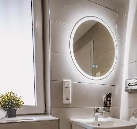 Mey Boardinghouse 아파트호텔 *