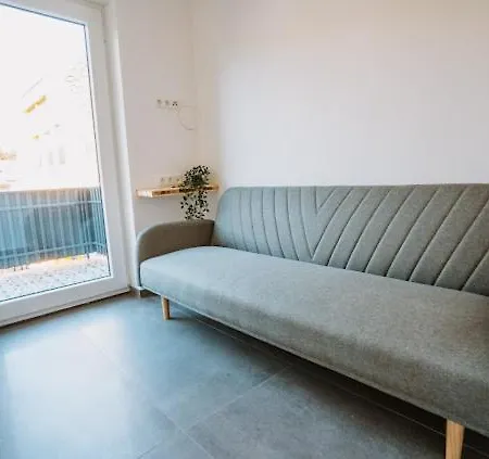 Mey Boardinghouse Hotel apartamentowy